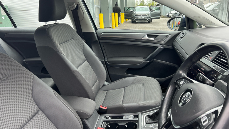 Volkswagen Golf 1.4 TSI SE [Nav] 5dr DSG Petrol Hatchback